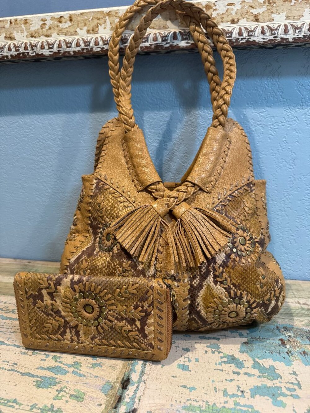 EUC ISABELLA FIORE WOVEN SNAKE PATTERN PURSE AND MATCHING WALLET SET